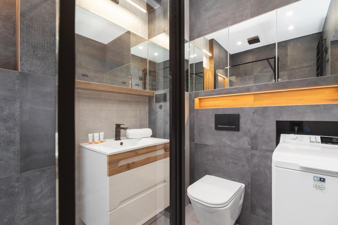 Lema Apartment Near Tauron Arena By Renters Prestige คราคูฟ ภายนอก รูปภาพ